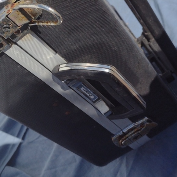 Proskit Black Hard Shell Suitcase - Picture 4 of 4